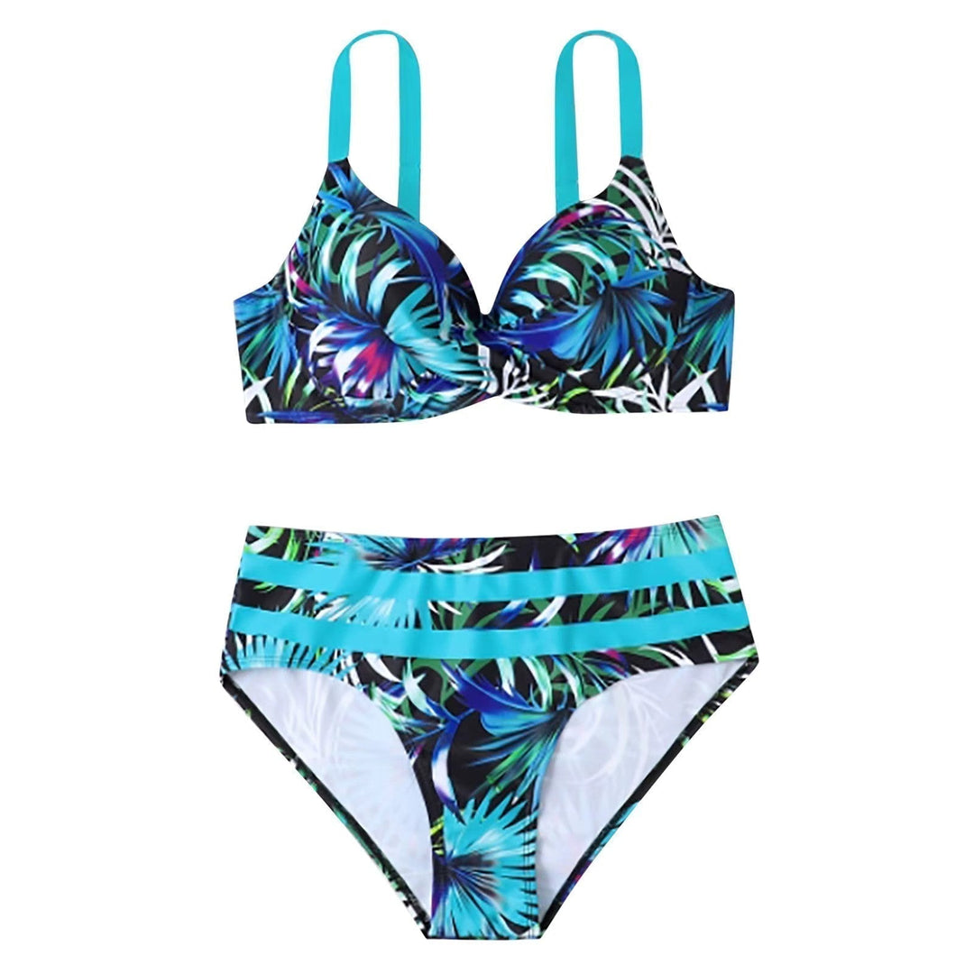 Bikini taille haute femme élégant à imprimé tropical, vue de face. Maillot de bain chic pour plage et piscine.