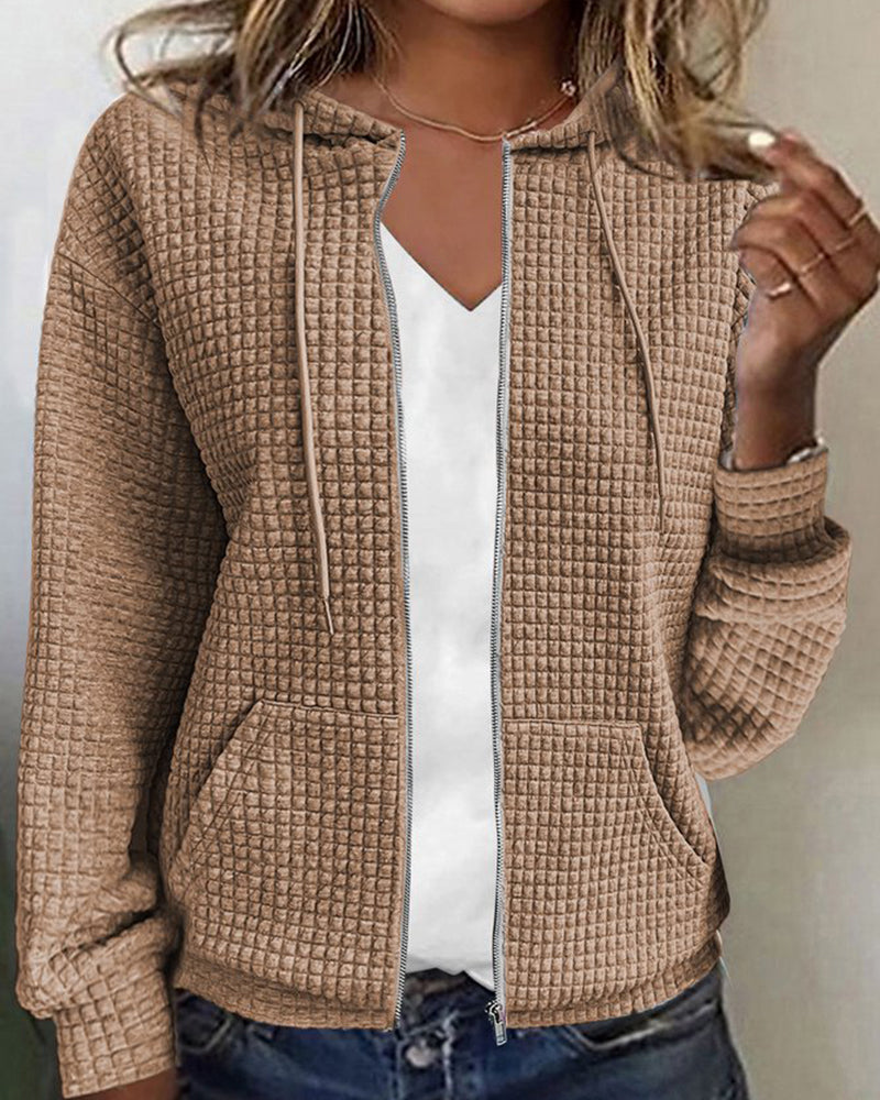 Sweat-shirt zippé femme à capuche, doux et confortable, avec poches pratiques pour un style unique.