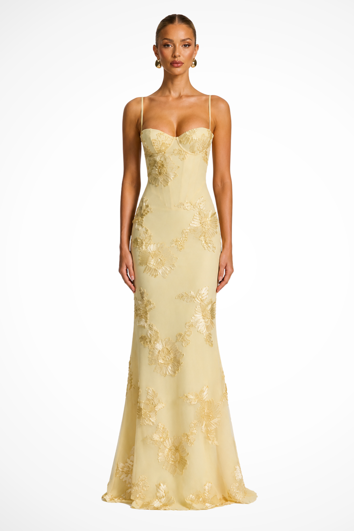 Robe de soirée femme élégante, longue, bretelles fines, coupe sirène brodée pour bal.