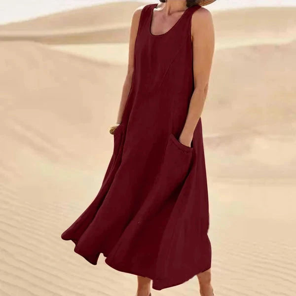 Robe femme coupe ample décontractée, maxi longueur, idéale pour les journées chaudes.