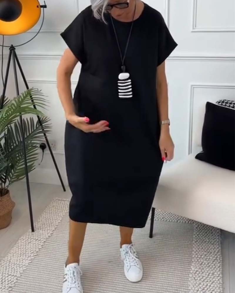 Look moderne: robe midi femme oversize, imprimé lettres tendance, col rond, manches courtes.