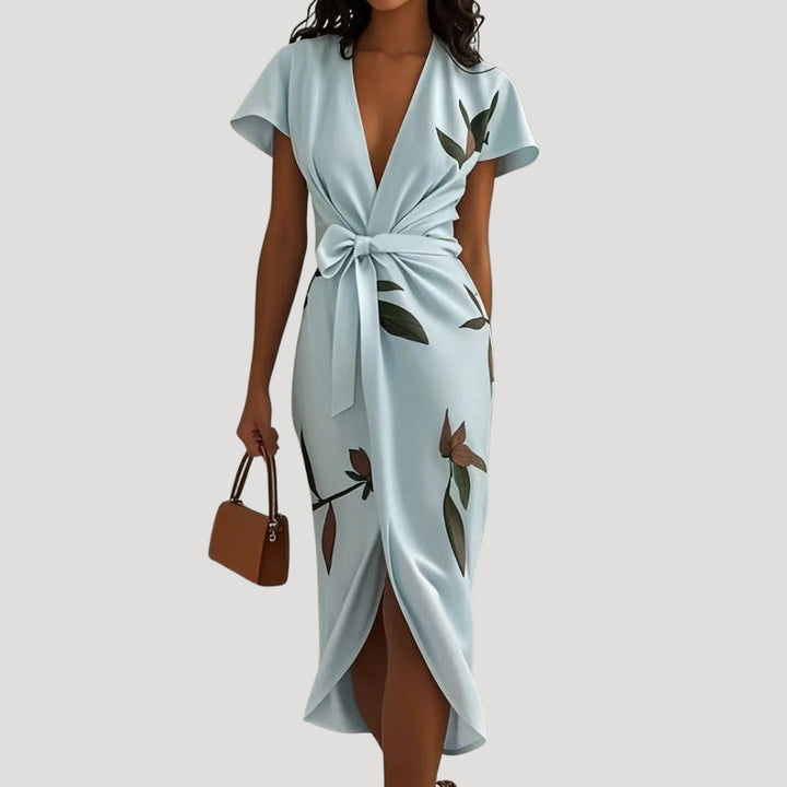 Robe d'été midi portefeuille fleurie pour femme, col V, manches courtes, parfaite pour mariage ou décontracté.