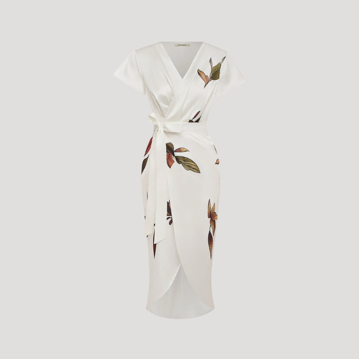 Mode femme: Robe midi portefeuille florale chic, col V, un essentiel élégant pour les tenues de printemps-été.