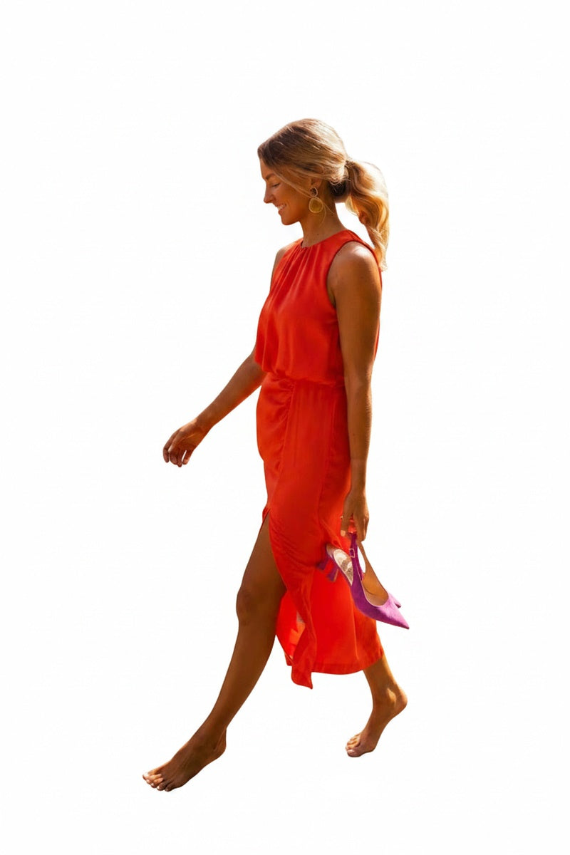 Robe midi femme élégante, sans manches, fente latérale. Parfaite pour l'été et les occasions spéciales.