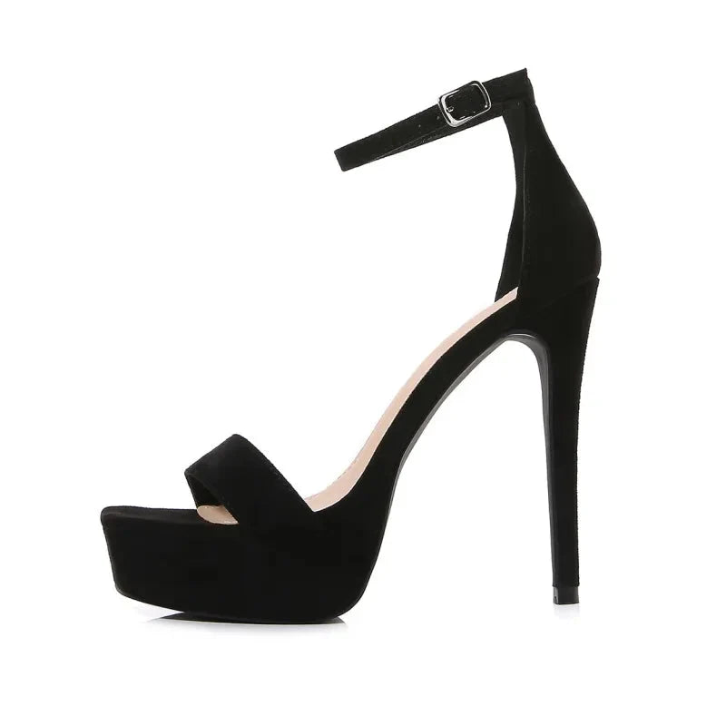 Sandales élégantes à talon aiguille, pour femme, avec plateforme discrète. Idéales pour un look de soirée raffiné.