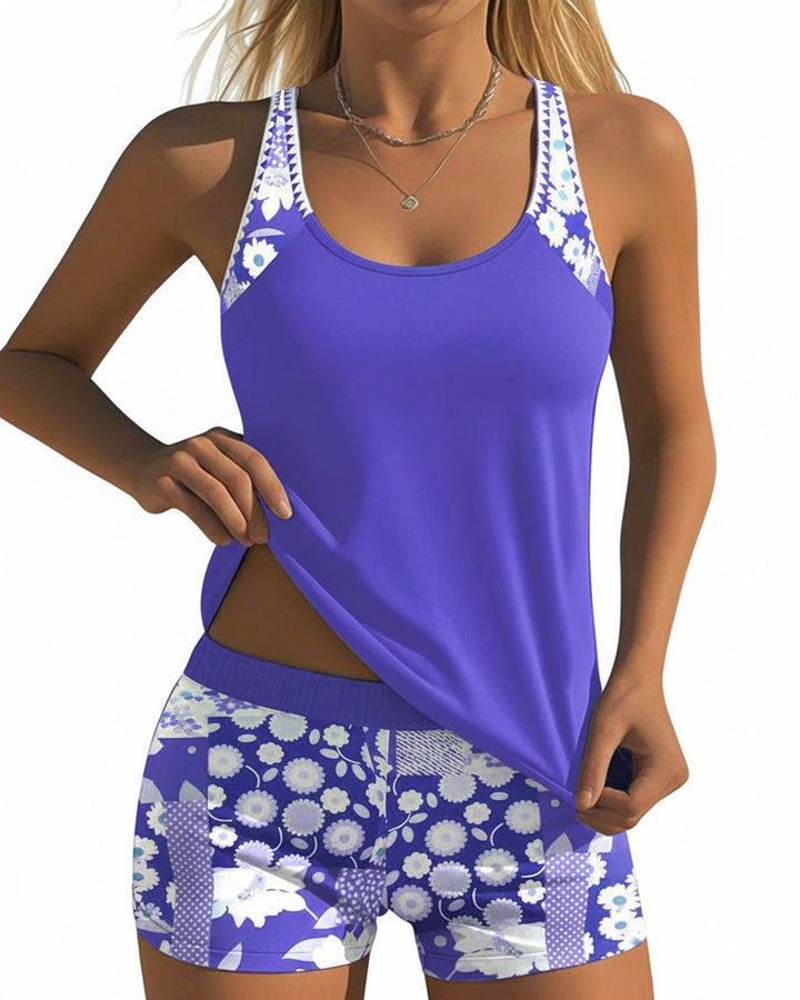 Tankini femme floral élégant avec short, idéal pour la plage et la piscine.