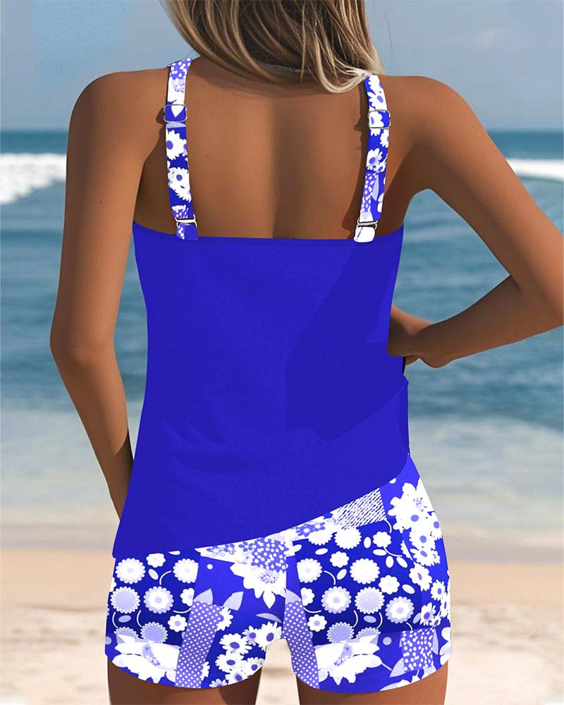 Short de bain femme et haut tankini floral sans manches, style plage.
