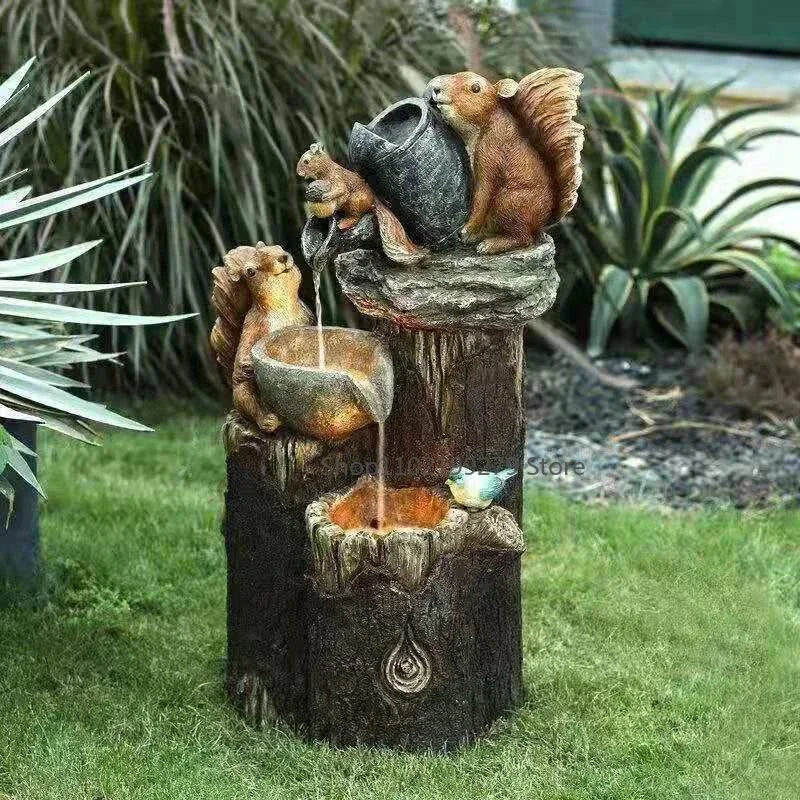 Statuette écureuil de jardin en résine, alimentée par énergie solaire LED, décoration extérieure pratique.