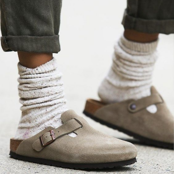 Sandales Boston polyvalentes, alliant style moderne et confort supérieur pour toutes occasions, parfaites pour l'automne.
