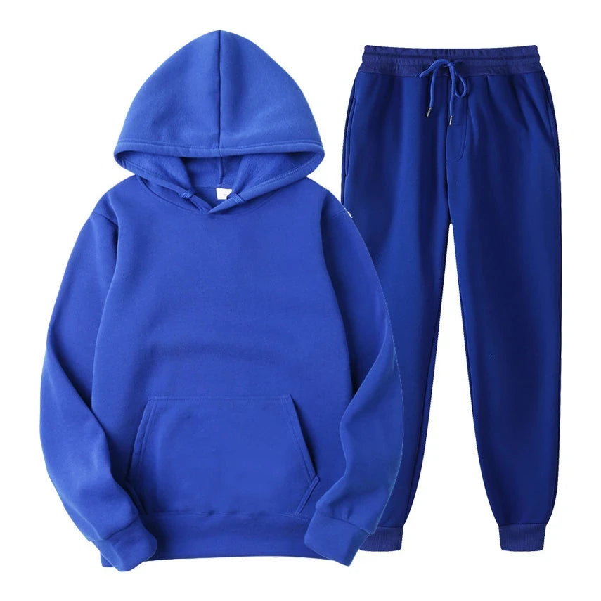 Pantalon de jogging homme noir, coupe fuselée, confortable et élégant, parfait pour compléter la tenue sportswear.