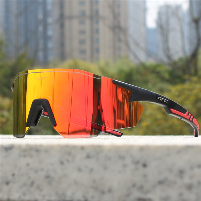 Lunettes de soleil sport polarisées pour homme, légères, protection UV. Idéales cyclisme, course, randonnée en plein air.