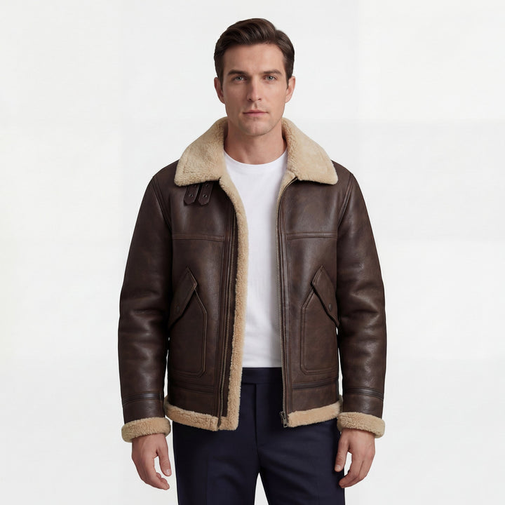 Veste homme décontractée pour l'hiver, offrant chaleur et style urbain. Idéale pour le froid extérieur.