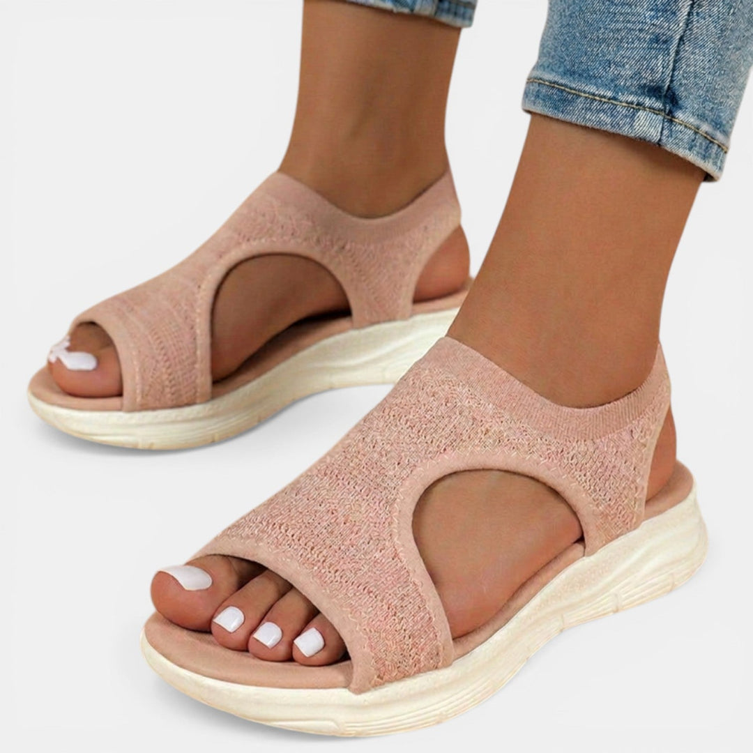 Chaussures décontractées femme, sandales plates orthopédiques pour un confort estival optimal.