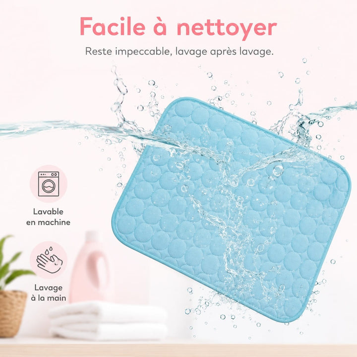 Offrez à votre chat un répit de la chaleur avec ce tapis rafraîchissant, un produit pour le bien-être animal.