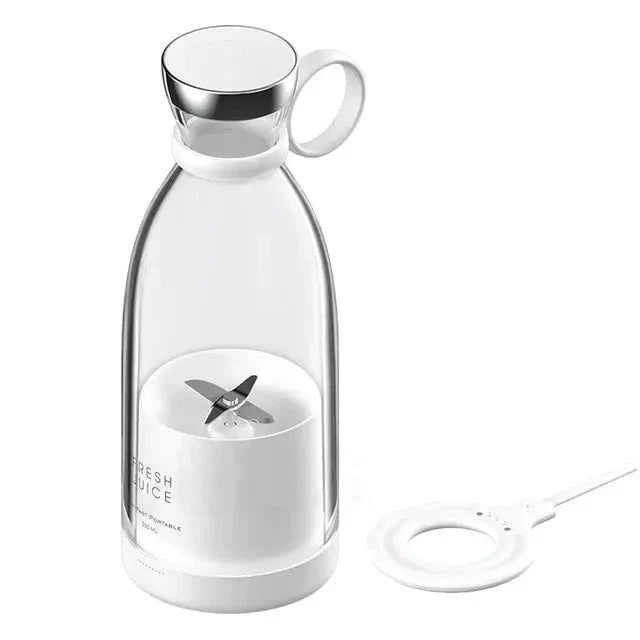 Mixeur de voyage compact blanc pour jus et smoothies, rechargeable, idéal pour une boisson saine partout.