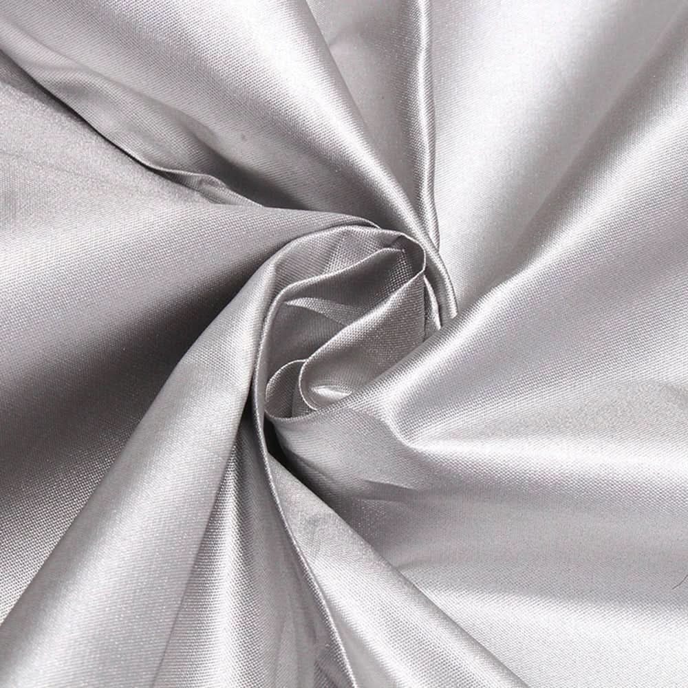 Housse de jardin en polyester épais, étanche pour meubles, anti-UV, protection optimale en extérieur.