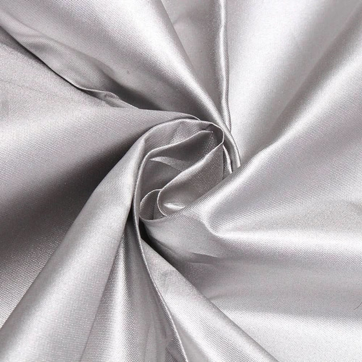 Housse de jardin en polyester épais, étanche pour meubles, anti-UV, protection optimale en extérieur.