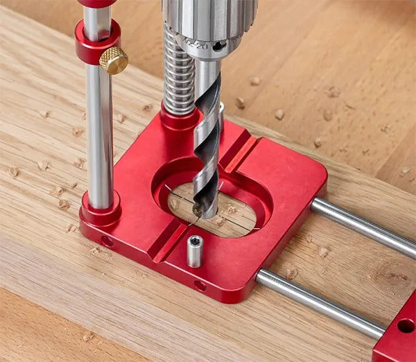 Outil de perçage précis 90 degrés. Ce guide foret est parfait pour menuiserie et bricolage.