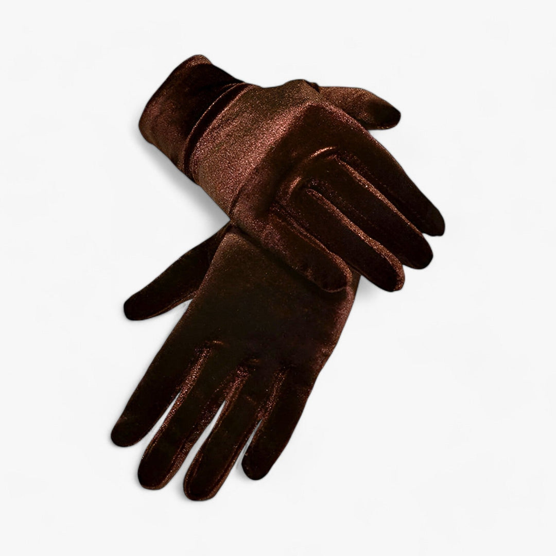 Gants femmes doux et confortables, assurant chaleur et protection élégante contre le froid d'hiver.