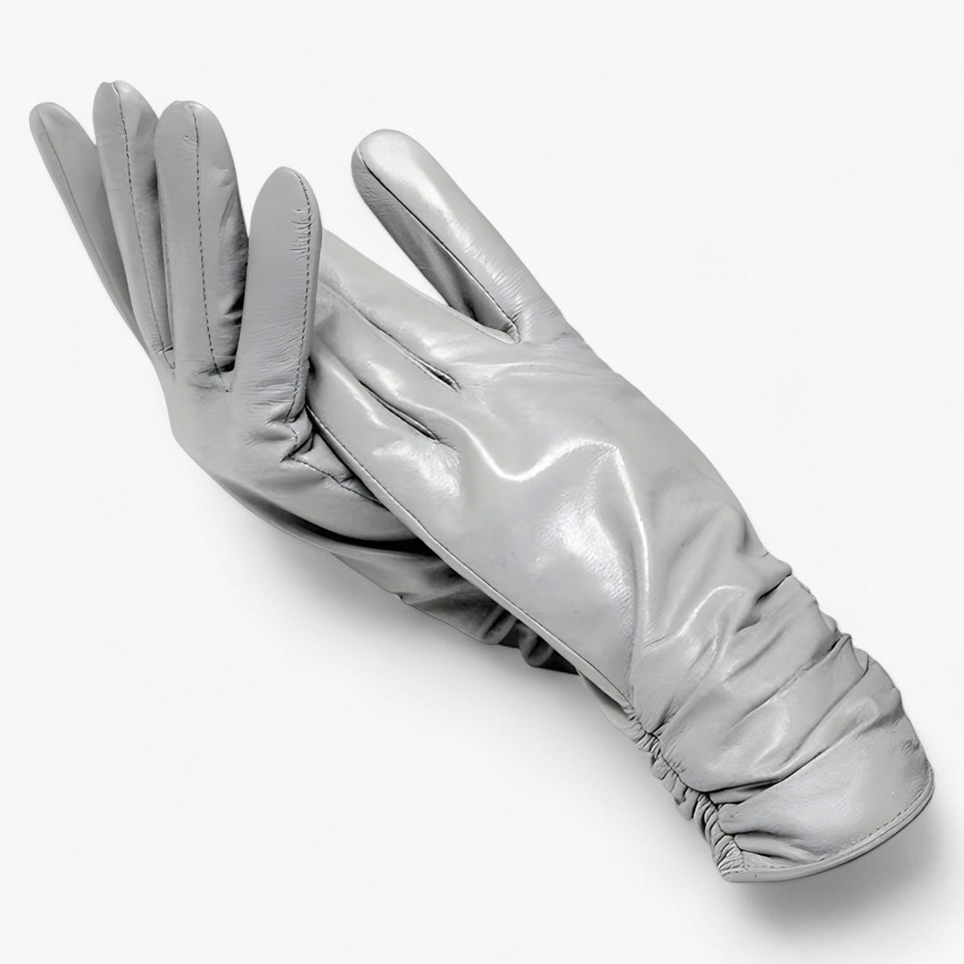 Mains protégées avec ces gants d'hiver chauds et confortables. Accessoire élégant.