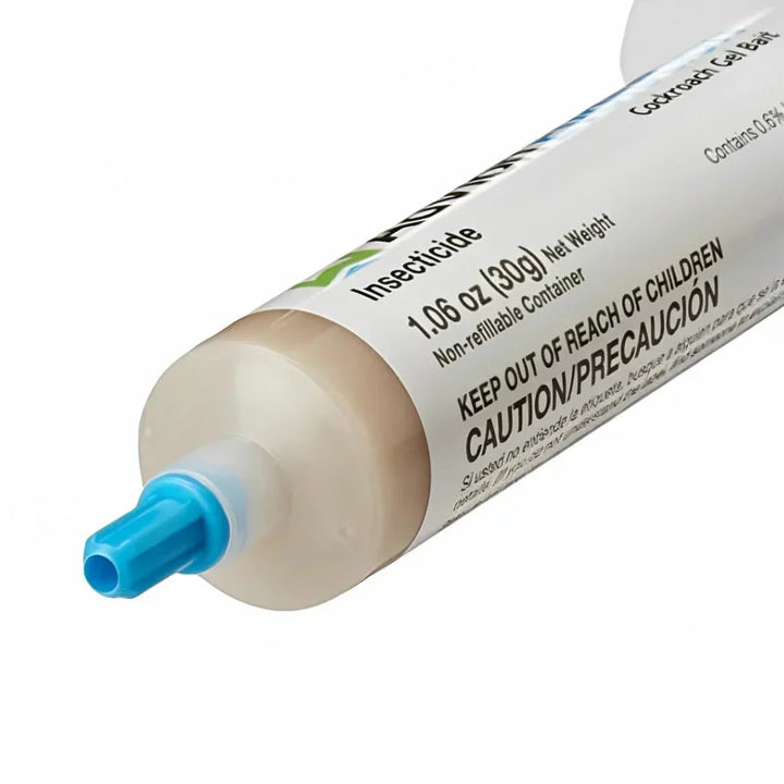 Gel insecticide anti-cafards professionnel. Élimine les blattes et cafards efficacement, pour une maison saine.
