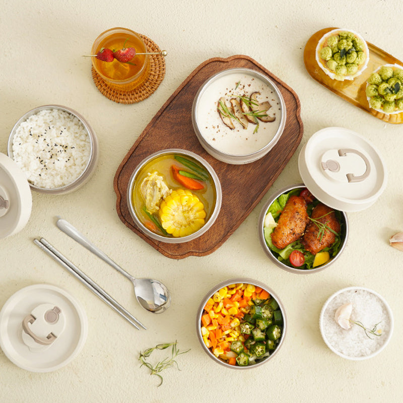 Conteneur repas multicouche isotherme en acier inoxydable, idéal pour garder l'alimentation chaude/fraîche.