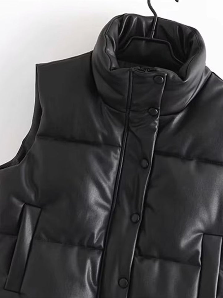 Gilet sans manches polyvalent pour femme, parfait comme veste légère ou vêtement mi-saison. Style moderne et chic.
