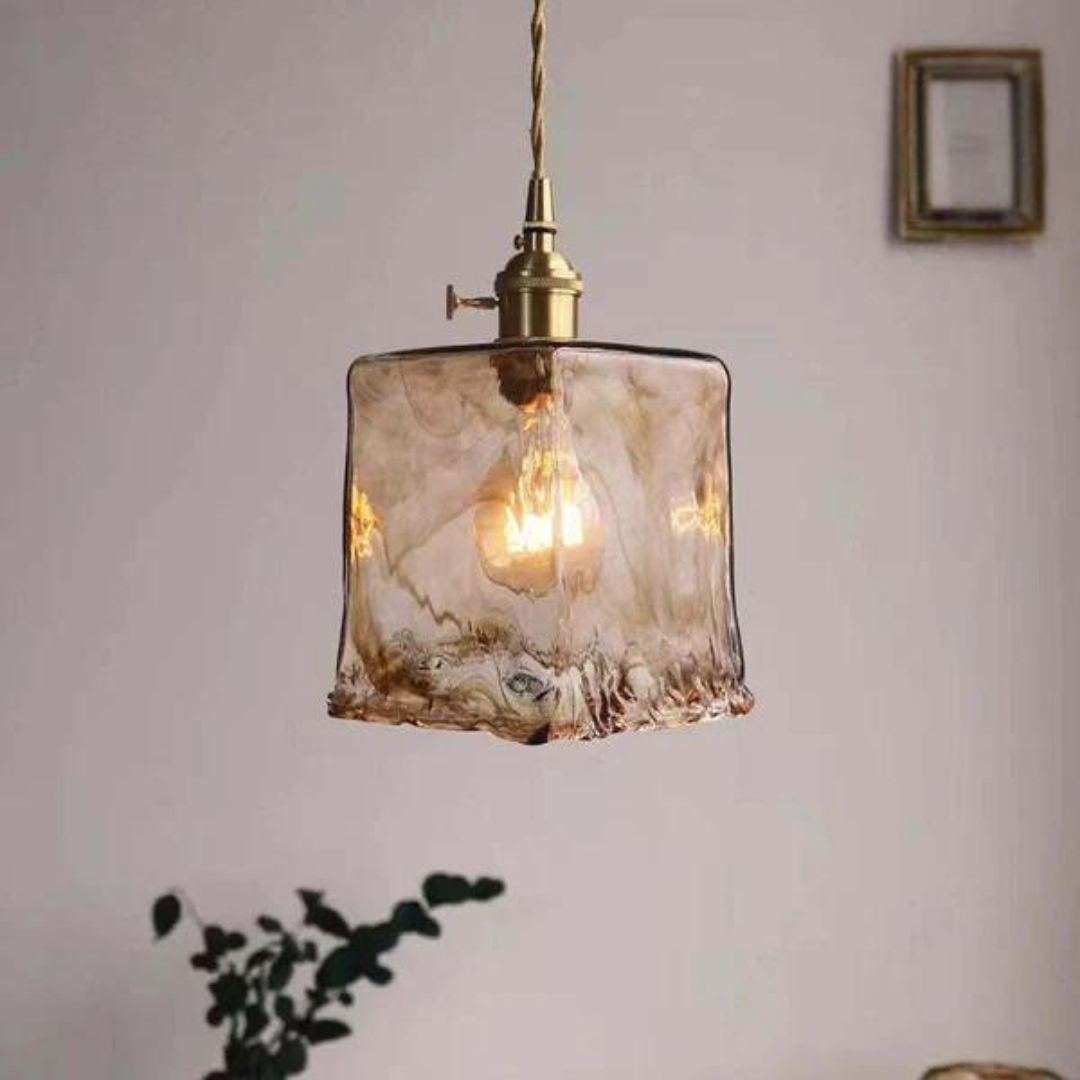 Suspension LED rétro décorative en métal et verre. Élément central élégant pour votre intérieur.