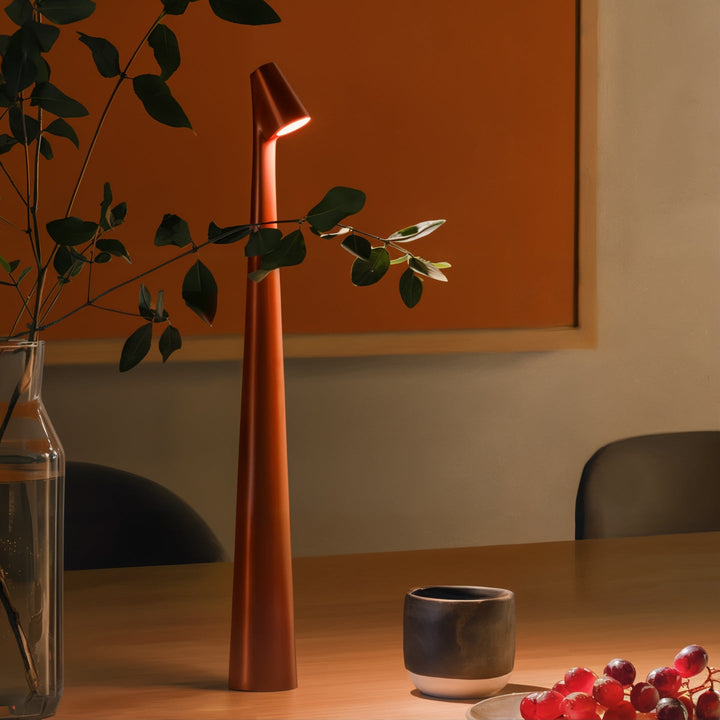 Lampe LED portable LumiTouch, contrôle tactile, idéale pour une décoration intérieure moderne et pratique.