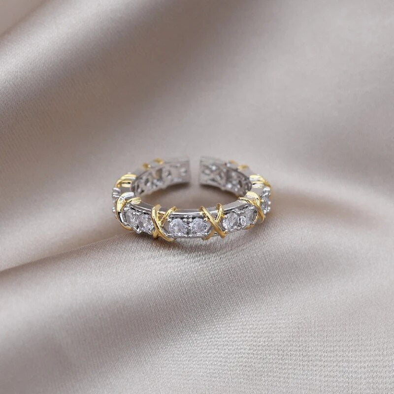 Bague ajustable femme en titane/zirconium, soutien anti-anxiété et digestion, bijou de bien-être quotidien.