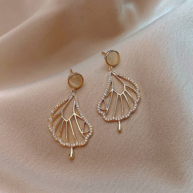 Boucles d'oreilles licorne éclatantes pour femmes, bijoux en acier inoxydable, design mignon et magique.