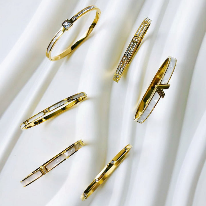 Bracelet zircon femme, accessoire de mode luxueux. Bijou scintillant, résistant à l'eau et élégant.