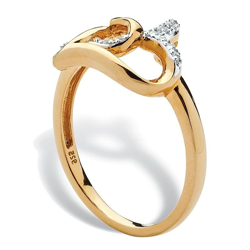Bijou bague cœur en or rose, design élégant et féminin, idéal comme cadeau.
