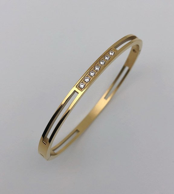 Accessoire mode femme: bracelet zircon scintillant, bijou résistant à l'eau, idée cadeau.