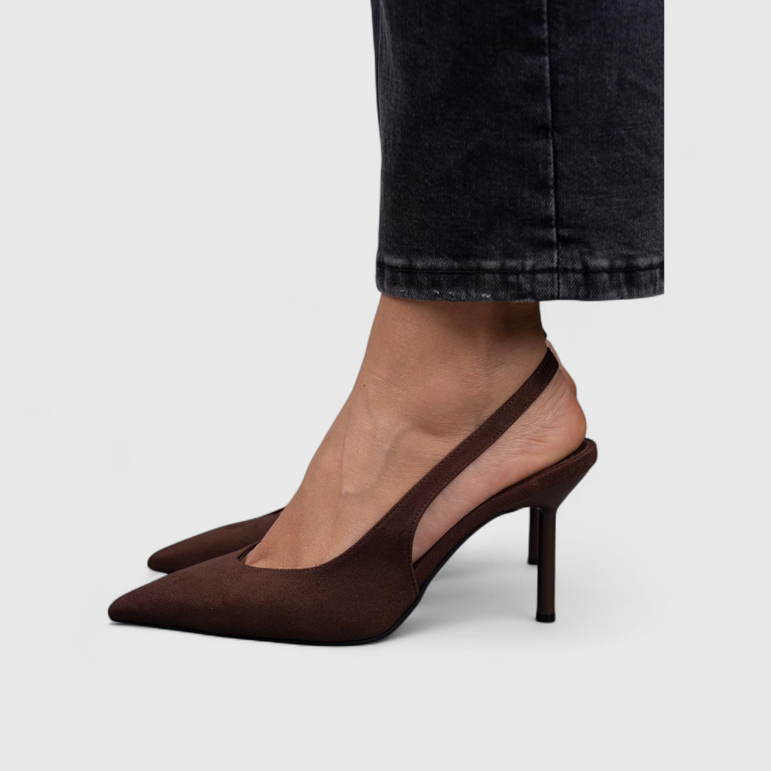 Escarpins chic slingback femme, bout pointu, talon aiguille. Idéal pour une tenue élégante et mode femme.