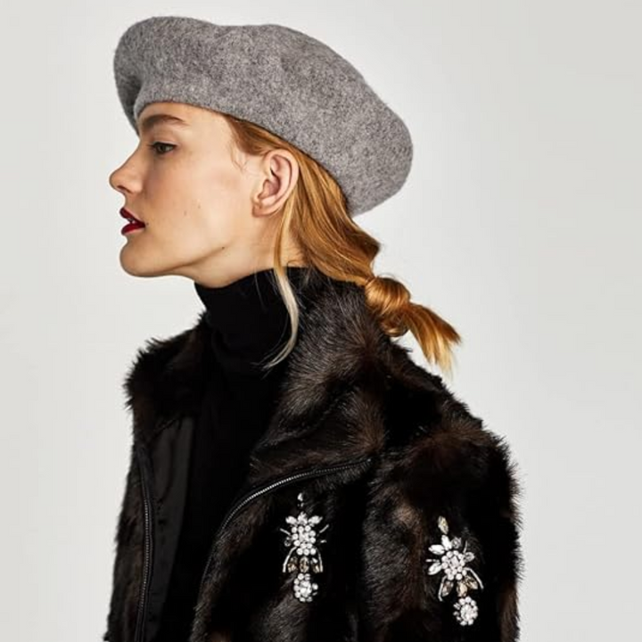 Béret terracotta, chapeau unisexe élégant, confortable, avec une touche de couleur terre pour l'automne.