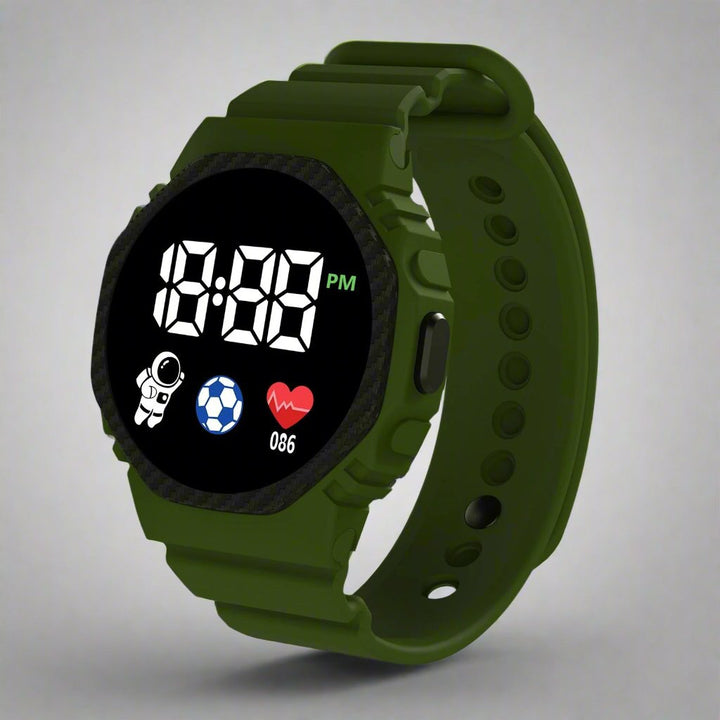 Montre enfant LED digitale, conçue pour l'aventure, résistante à l'eau et aux chocs. Un outil éducatif pour les explorateurs.