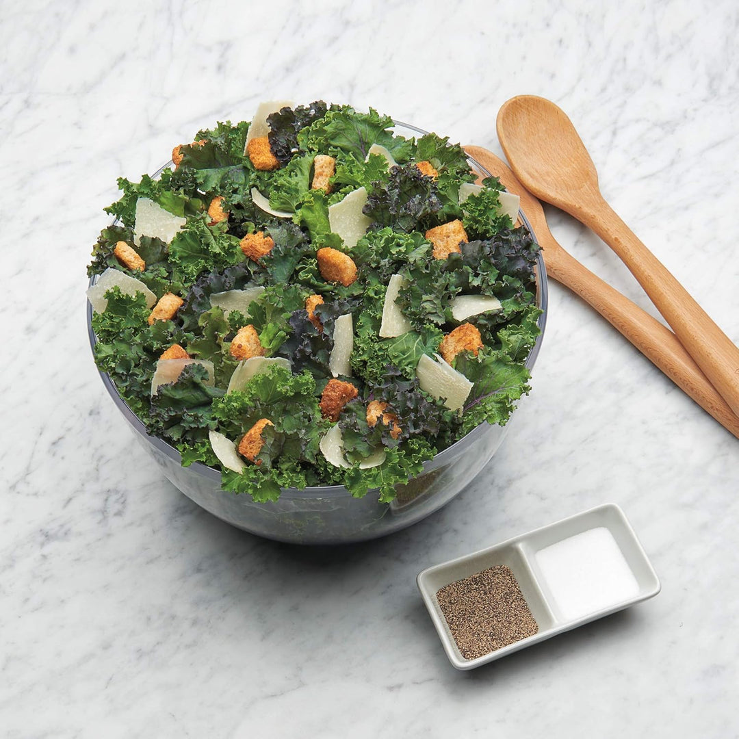 Essoreuse à salade pratique pour la cuisine, ustensile indispensable pour des légumes frais et croquants.