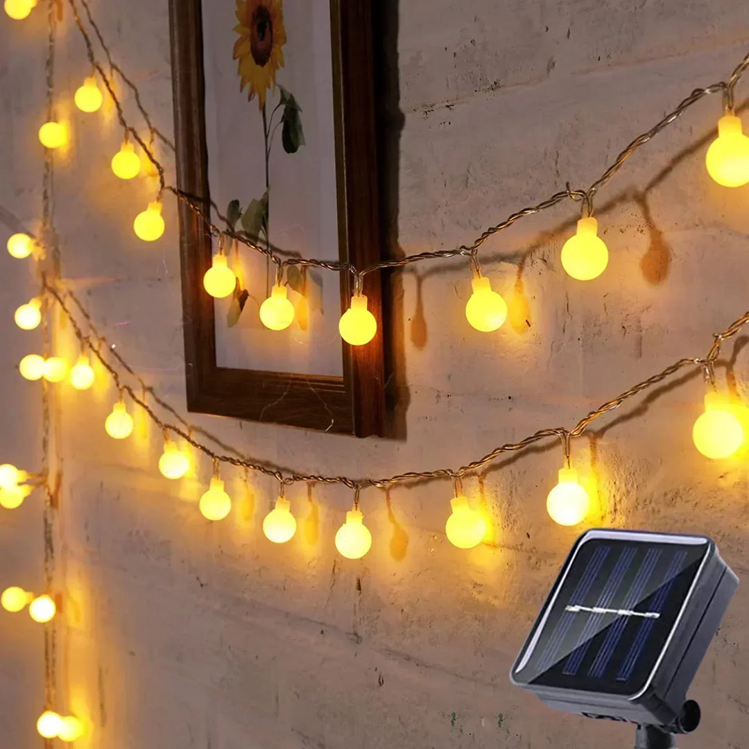 Guirlande lumineuse solaire LED étanche IP65 pour jardin et terrasse, éclairage extérieur.