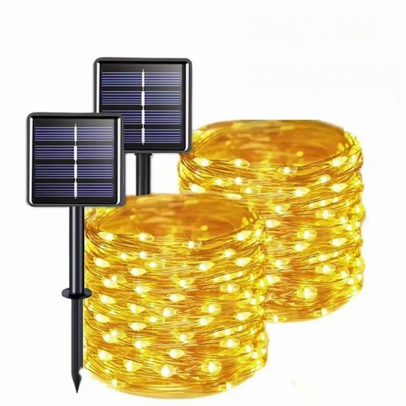 Lumière d'extérieur solaire LED, cette guirlande écologique décore jardin et balcon sans consommation électrique.