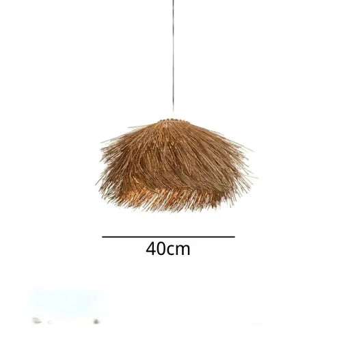 Luminaire suspendu rotin artisanal, éclairage d'ambiance chaleureuse pour chambre.