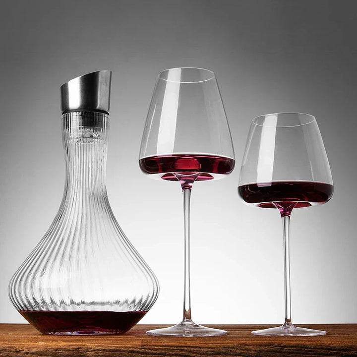 Verres à vin en cristal pour couple, idéal comme cadeau d'anniversaire ou de mariage.