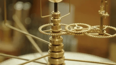 Décoration maison unique : Orrery système solaire, modèle planètes précis. Objet d'astronomie éducatif et esthétique.