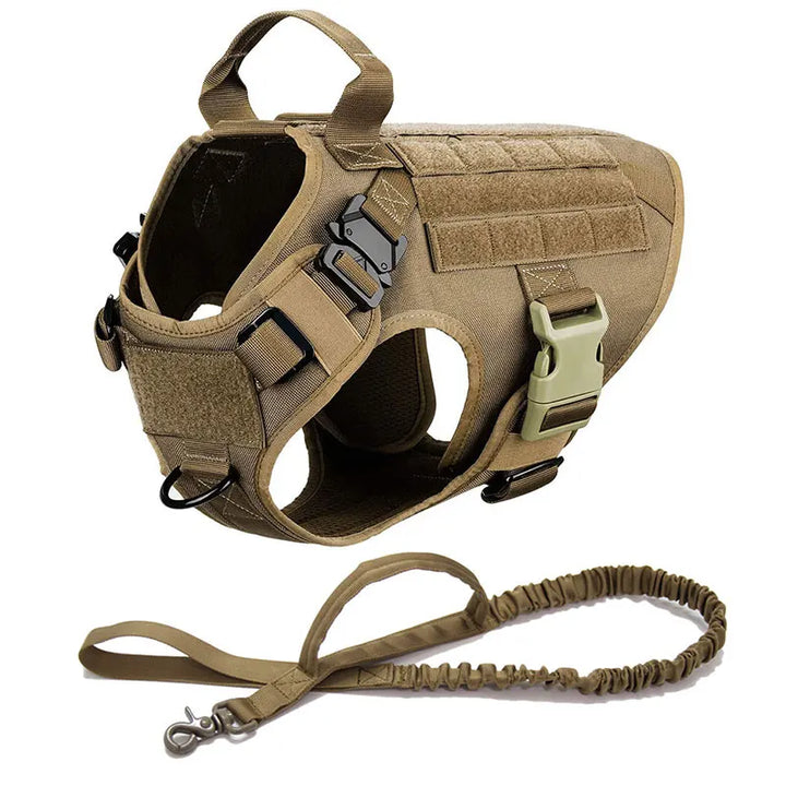 Harnais anti-traction robuste en nylon pour chien. Contrôle et confort canin pendant l'entraînement et les sorties.