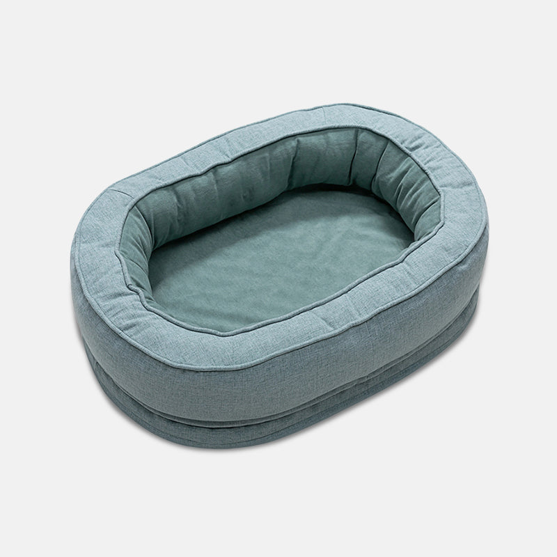 Lit chien élégant et orthopédique, ajoutant une touche de luxe tout en offrant un confort exceptionnel aux animaux.