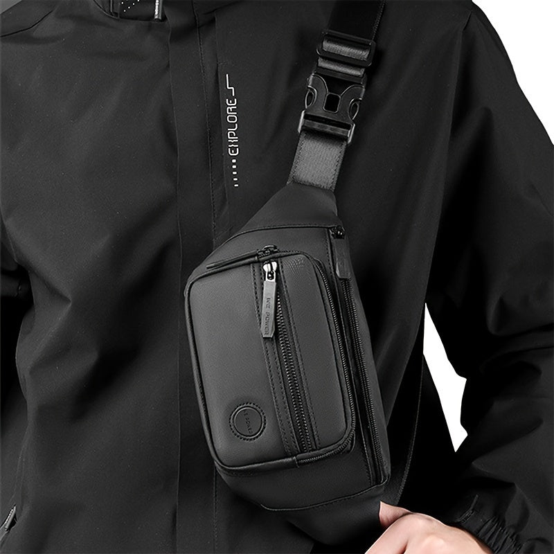 Sac banane multifonctionnel en nylon durable pour homme, porté en bandoulière ou poitrine pour cyclisme.