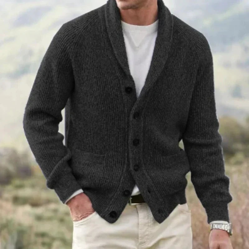 Gilet homme moderne et confortable à col V, idéal pour la mode masculine polyvalente et un look élégant décontracté.