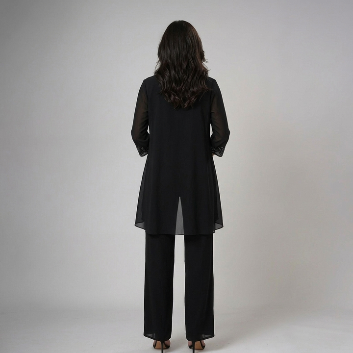 Ensemble moderne femme 3 pièces: pantalon, top chic & veste. Fluide et élégant pour mode été.