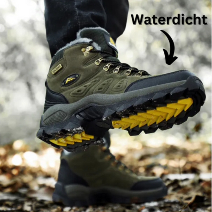 Chaussures de randonnée pour hommes, vue latérale. Modèle robuste et déperlant, idéal pour sentiers de montagne et trekking.