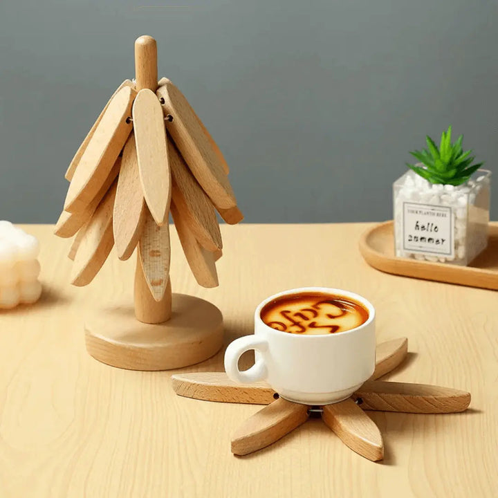 Sous-verres en bois massif protégeant votre table. Design naturel, accessoire durable pour cuisine/maison.